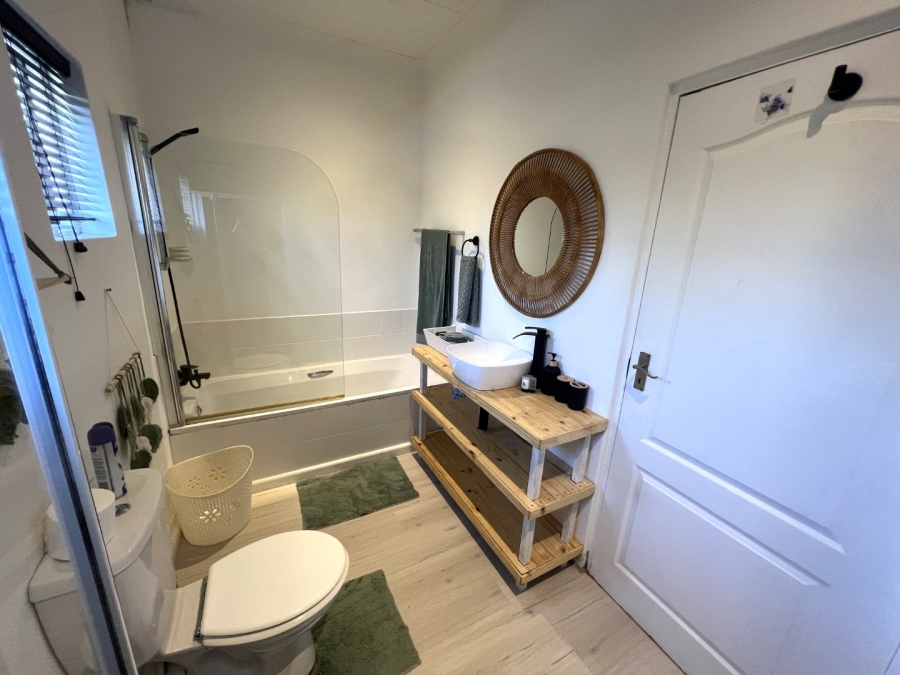 1 Bedroom Property for Sale in Keurboomstrand Western Cape
